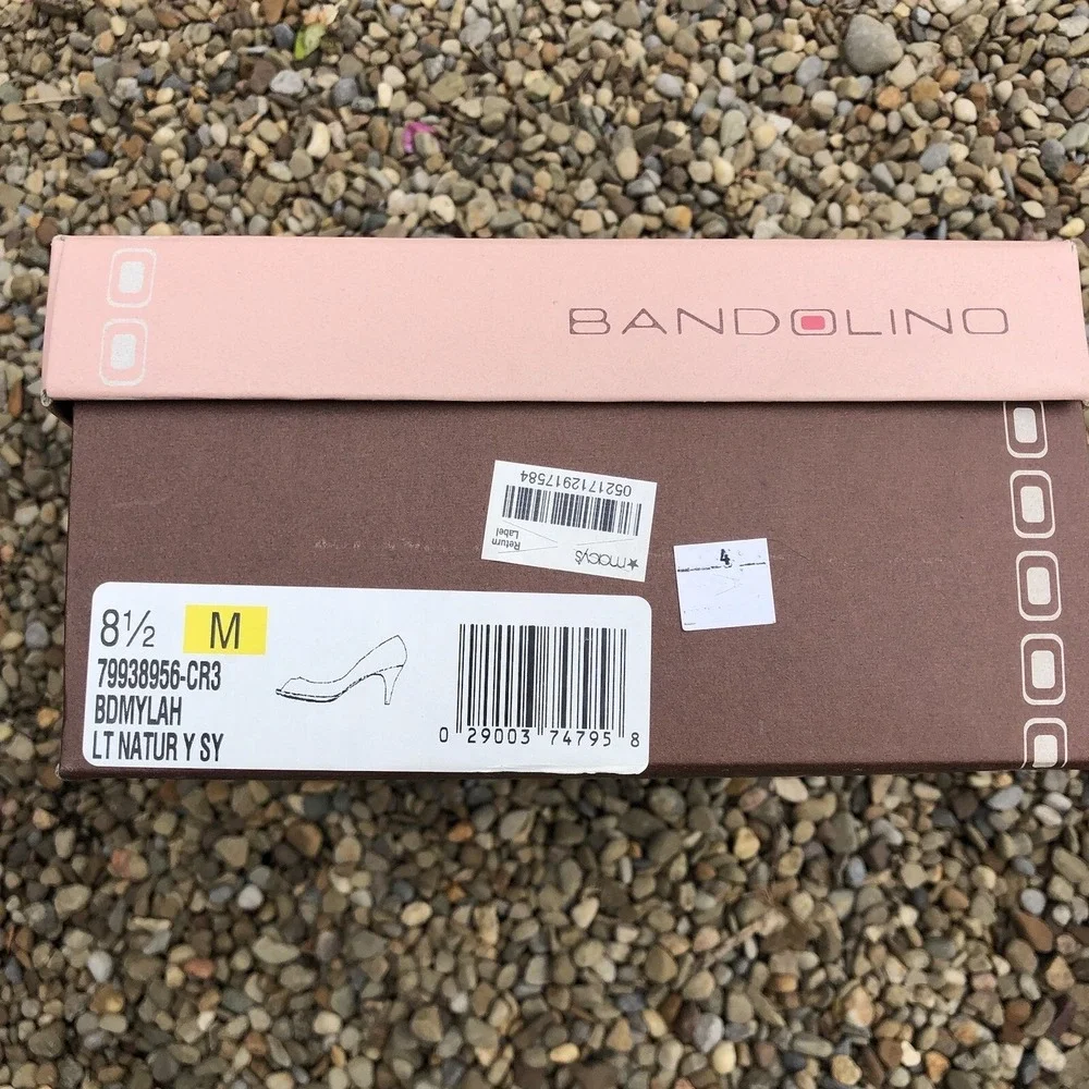 BANDOLINO Beige Shiny Nude Taupe Heels 8.5 M Neutral Pumps Peep Toe Shoes